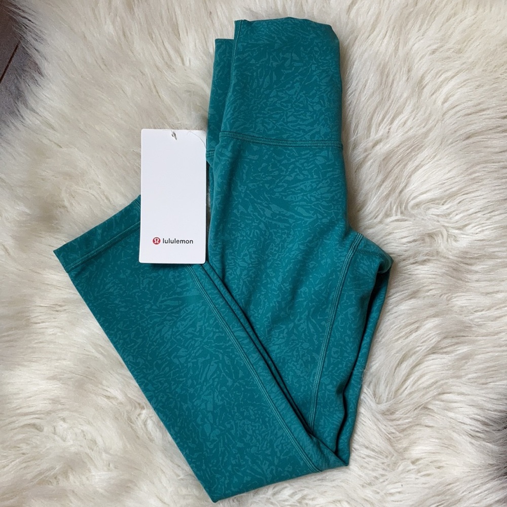NWT Lululemon Wunder Train High rise crop leggings